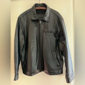 VINTAGE AMERICAN CLASSICS
Men's Size Large Black Quilt Lined
Leather Jacket